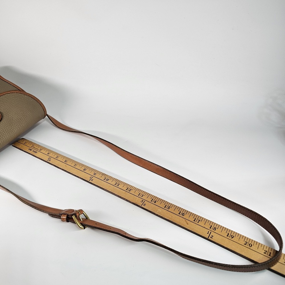 Vtg 90's Dooney & Bourke All Weather Leather Crossbody Bag Essex Flap Tan USA - Picture 16 of 16